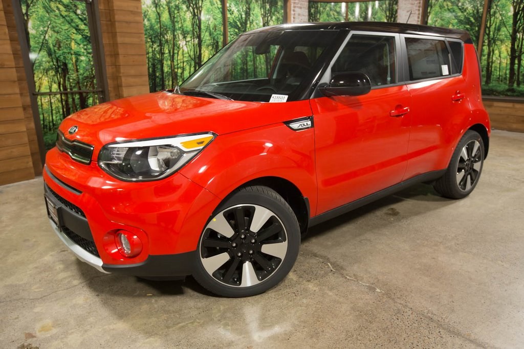 New 2018 Kia Soul Plus Rear Cam, Touchscreen, Designer Pkg 4D Hatchback ...